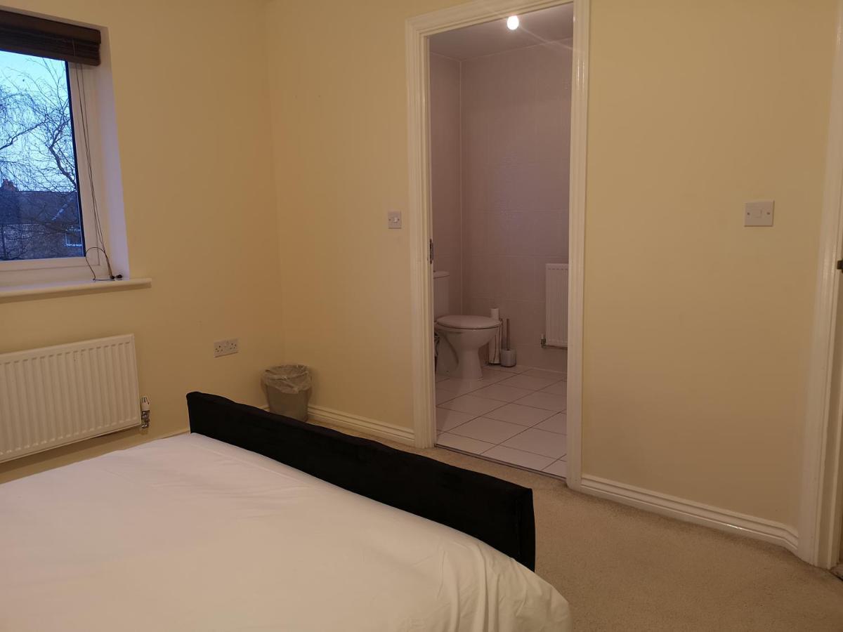 Nightingale Gardens - 4 Bed Detached House - Manchester Apartment Exterior foto